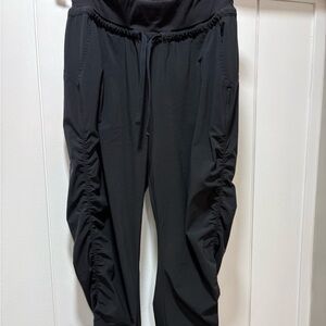 Athleta Women's Attitude Pant Ruched Leg Joggers Black Size 0 Stretch Casual